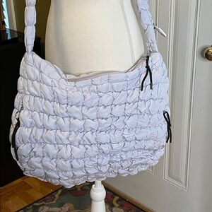 BIG Puffer Bag NWOT Adjustable Strap Shoulder or Crossbody